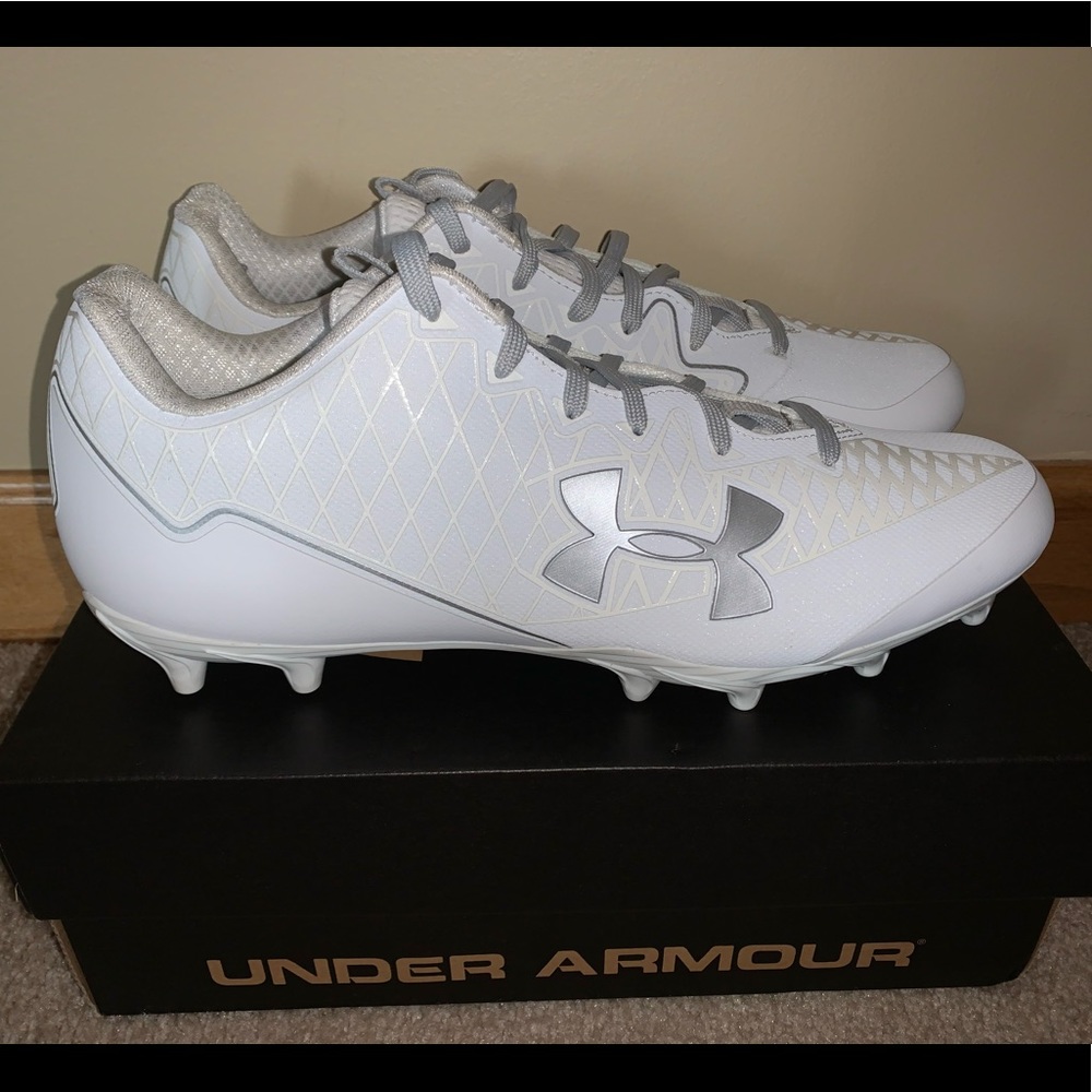 BRAND NEW FOOTBALL CLEATS - UNDER ARMOUR